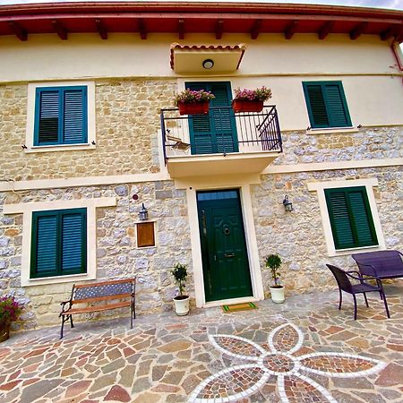 La Casa Di Nonna Tella Bed & Breakfast Lenola Eksteriør bilde